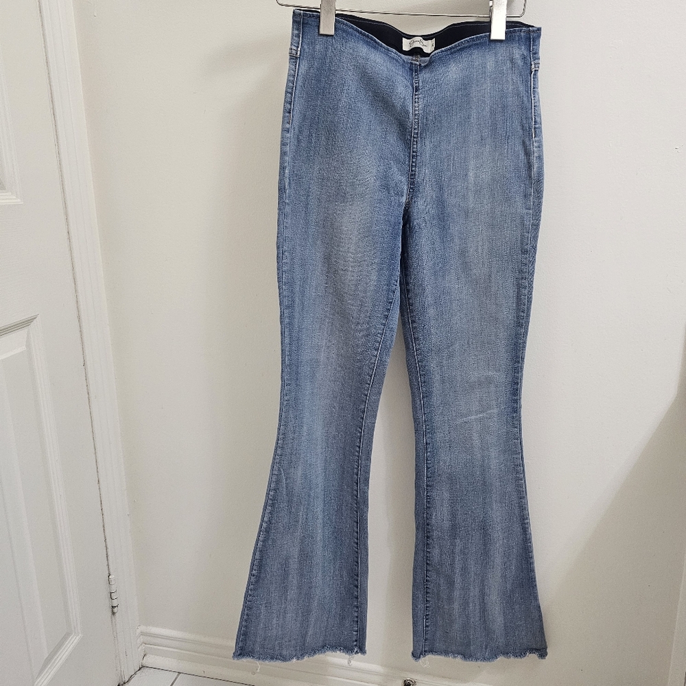 Jessica Simpson Blue Flare Denim Jeans, Sz 29